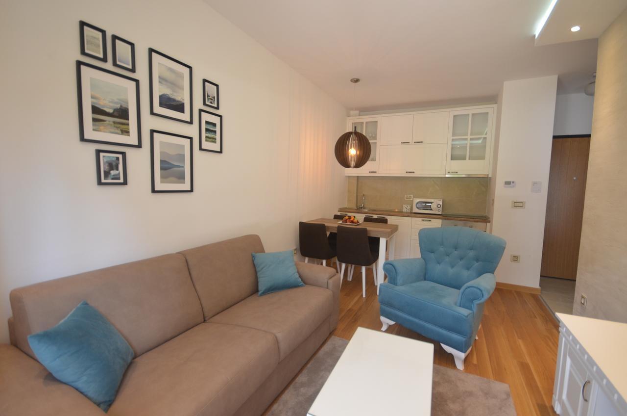 Pino Bianco 1 - Pekovic Apartment