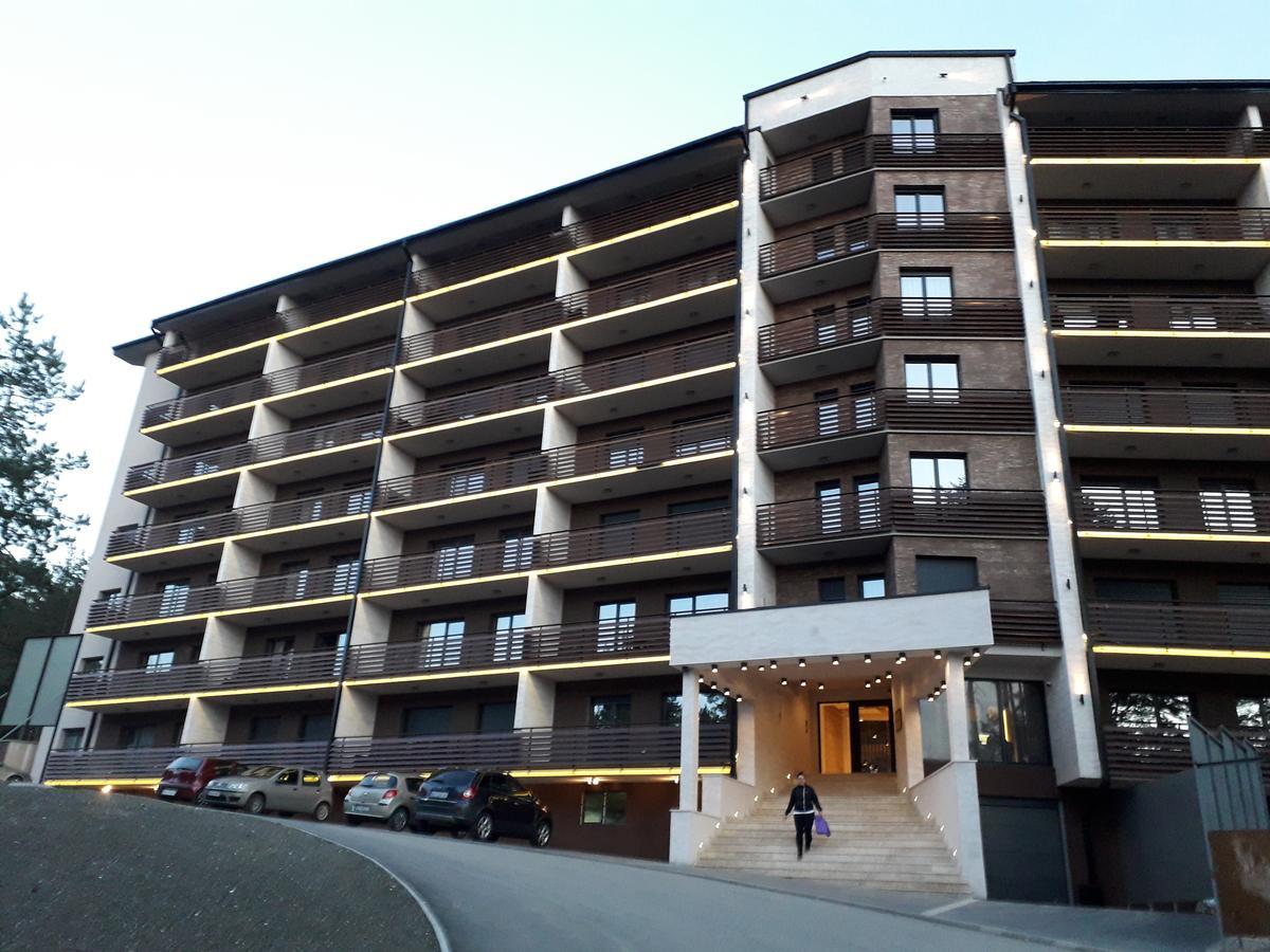 Pino Bianco 1 - Pekovic Apartment
