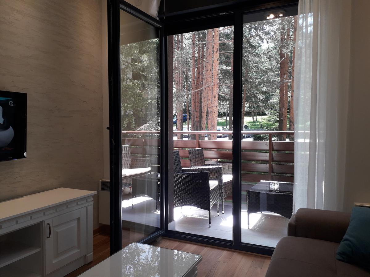 Pino Bianco 1 - Pekovic Apartment *